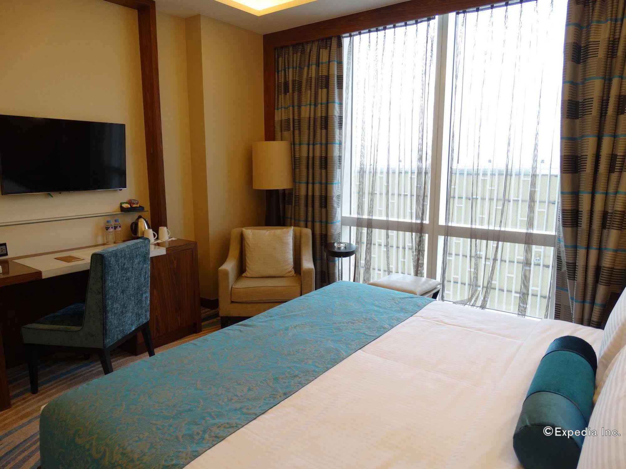 Winford Resort And Casino Manila Bagian luar foto